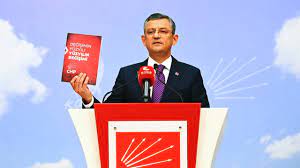 Özgür Özel CHP Genel Başkanlığı için adaylığını ilan etti